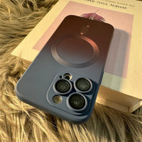 Capa de Luxo com padrão gradiente de carga sem fio para iPhone de silicone magnético macio