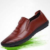 Sapato de couro casual masculino, superfície macia, fundo macio e respirável.