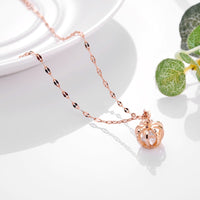 Lindo colar com pingente de cristal