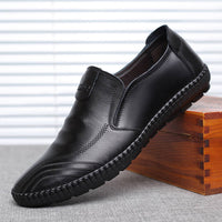 Sapato de couro casual masculino, superfície macia, fundo macio e respirável.