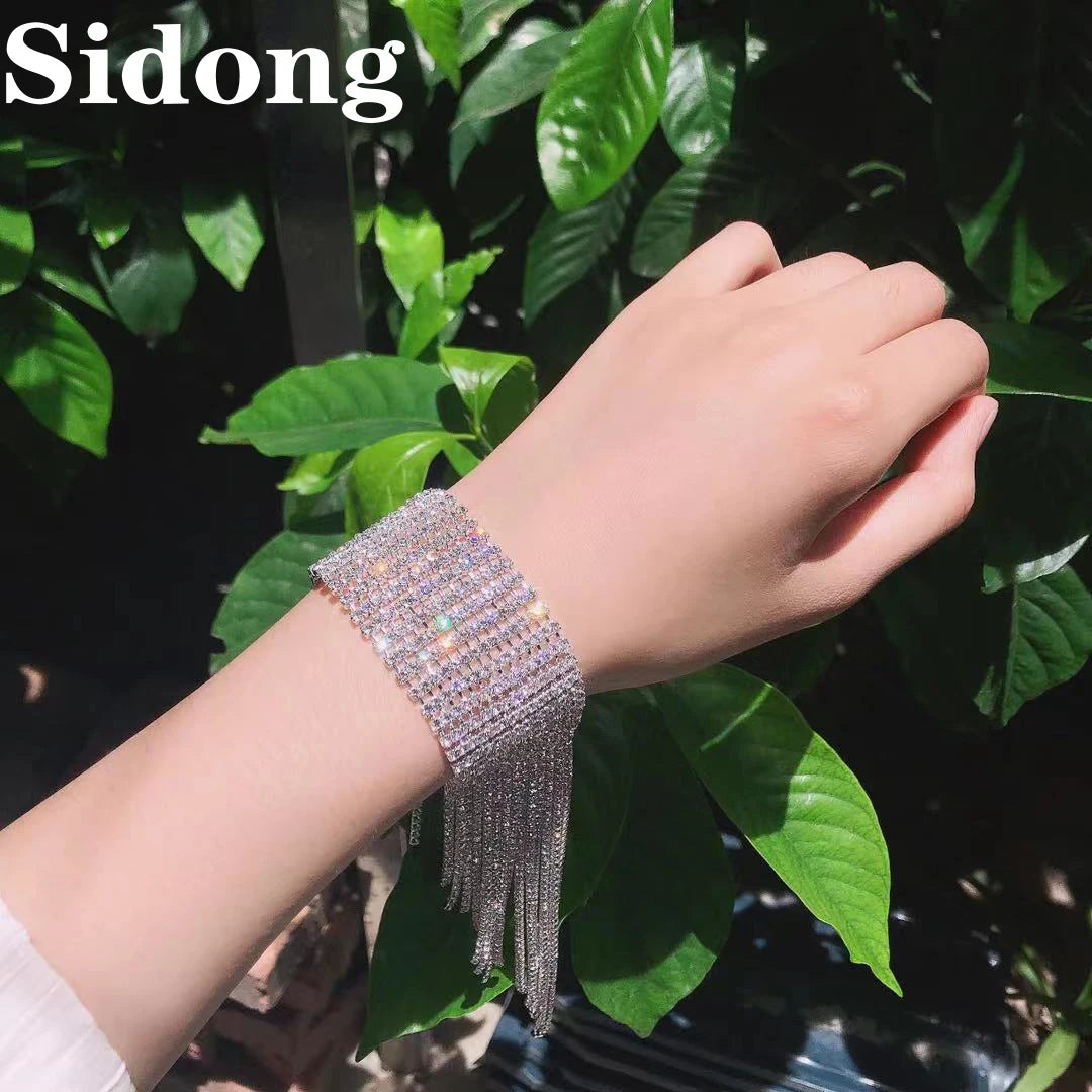 Bracelete de Cristal com Franja: Um Toque de Luxo e Elegância!