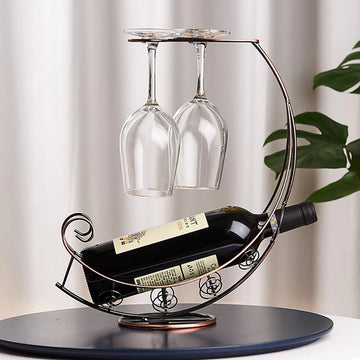 Suporte criativo para vinho em metal