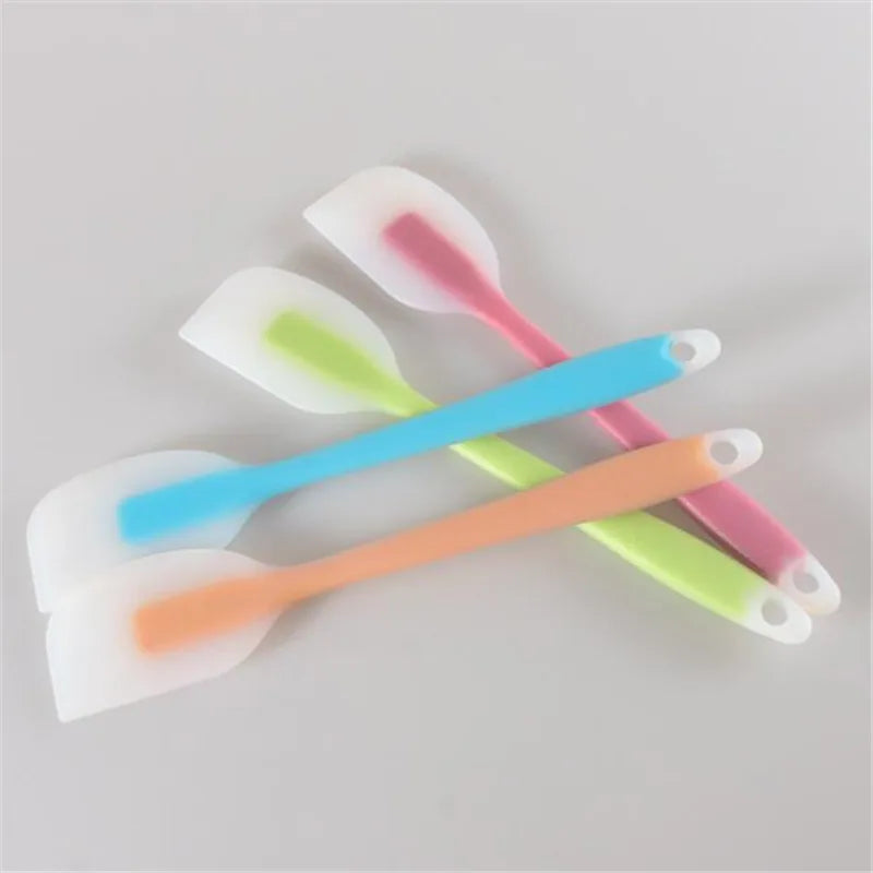 Compre UMA e LEVE 3 Nova Espátula de silicone com tecnologia FlexiEdge