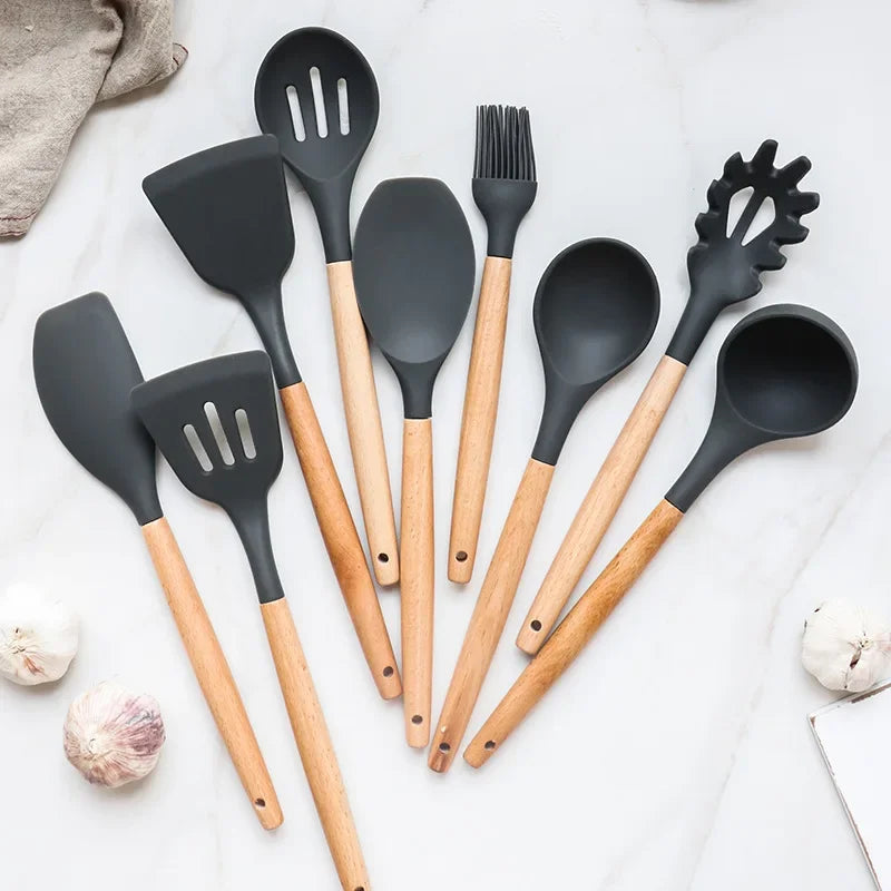 Conjunto com 12PCS Silicone Utensílios de Cozinha Antiaderentes Espátula Pá Batedores de Ovos com Cabo de Madeira