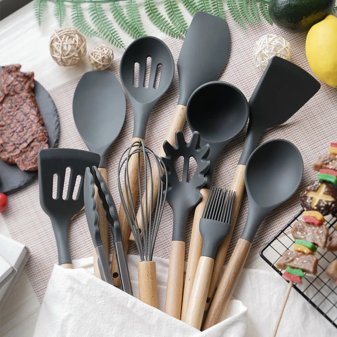 Conjunto com 12PCS Silicone Utensílios de Cozinha Antiaderentes Espátula Pá Batedores de Ovos com Cabo de Madeira