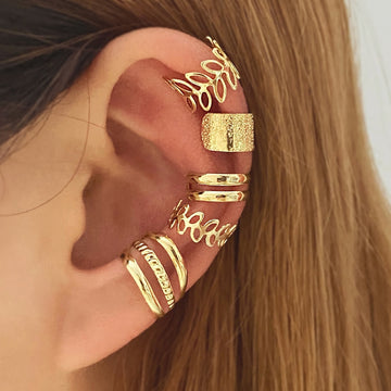 Brincos Dourado Vintage Folhas
