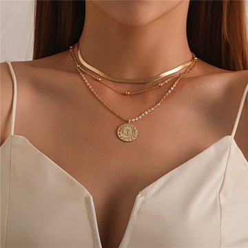 Conjunto de colar com pingente de cristal geométrico