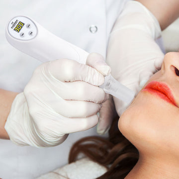 Novo Removedor digital indolor com limpeza profunda dos poros e remoção de cravos, acnes e marcas.